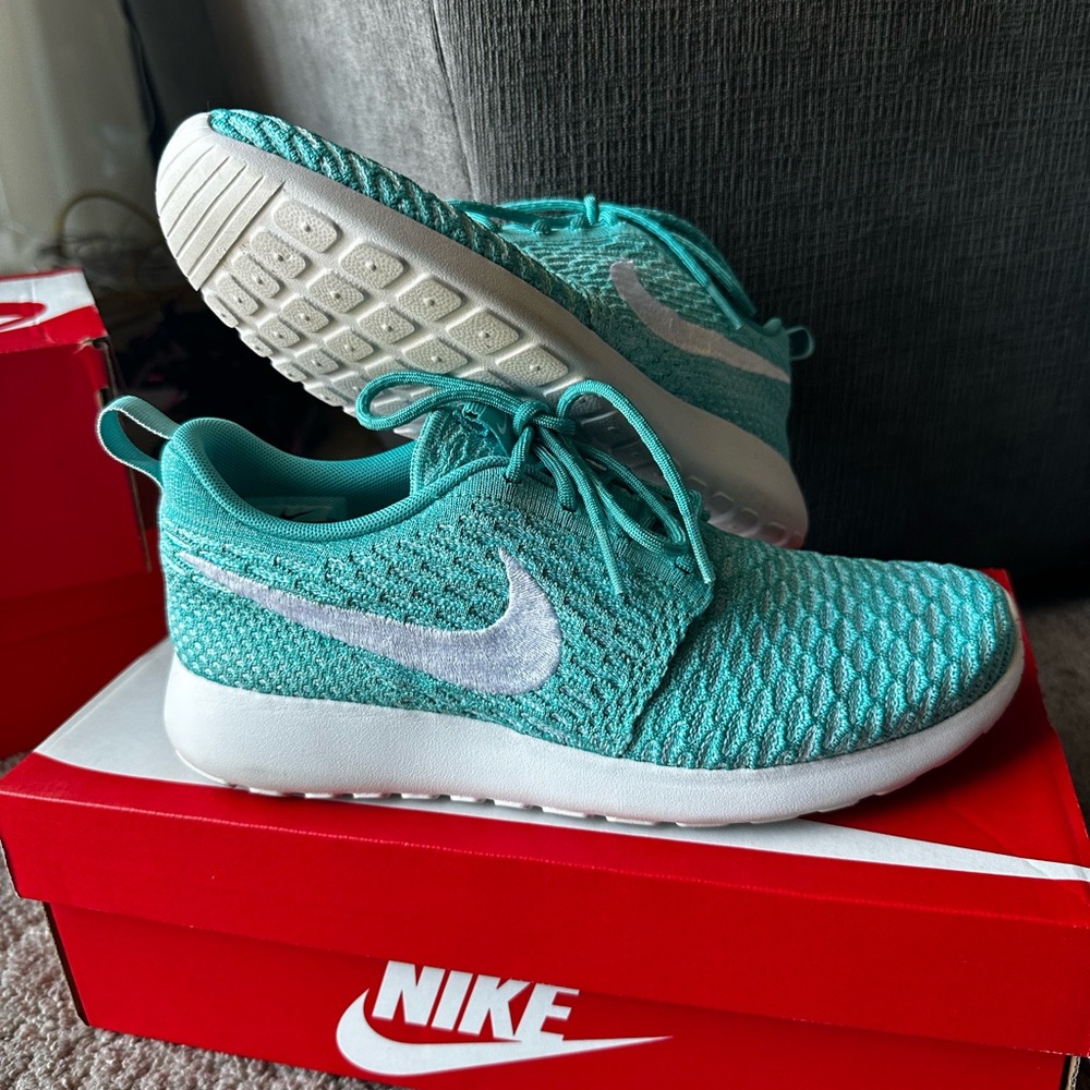 Nike Roshe One Teal Woven Material